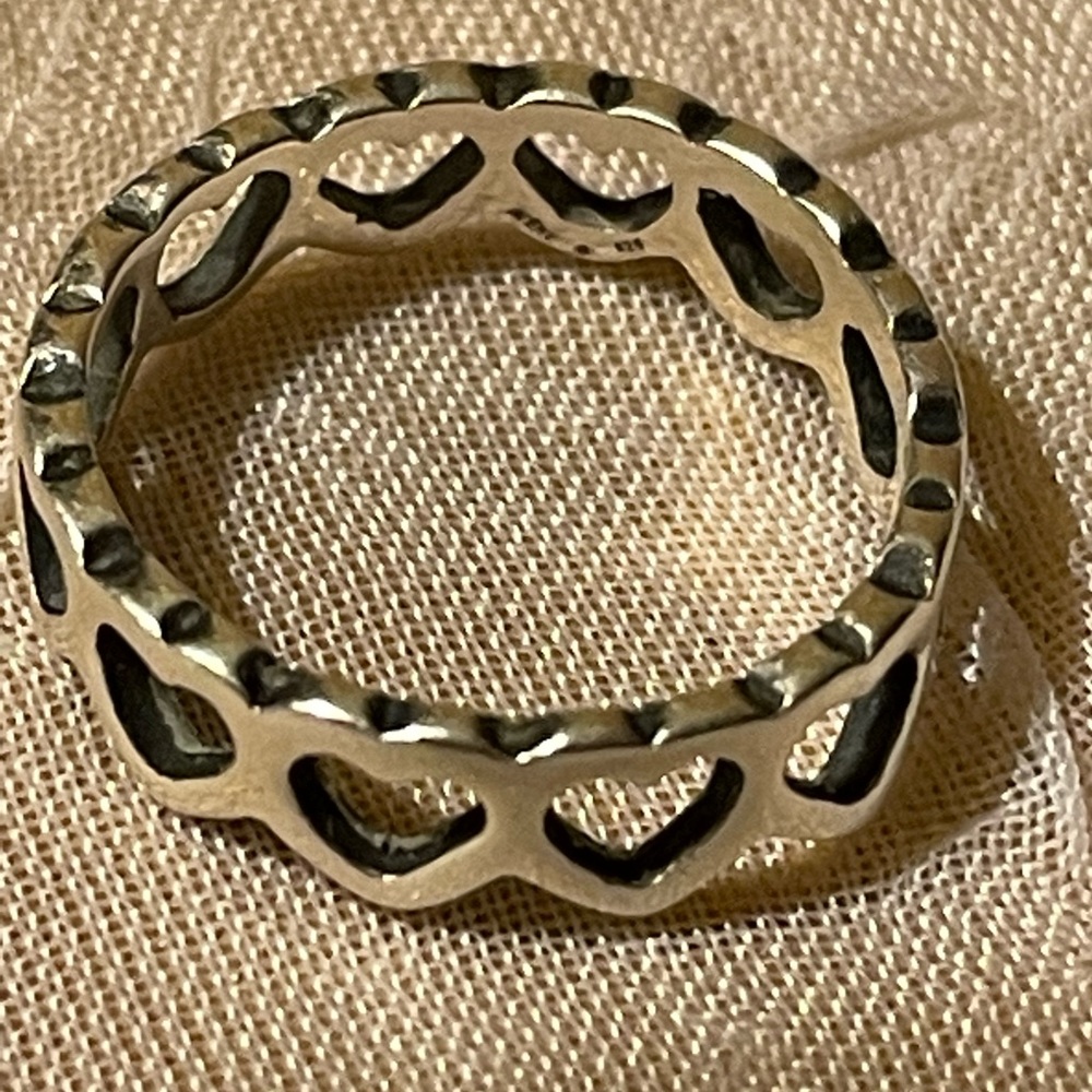 James Avery Tiny Hearts Band Sterling Silver Gem